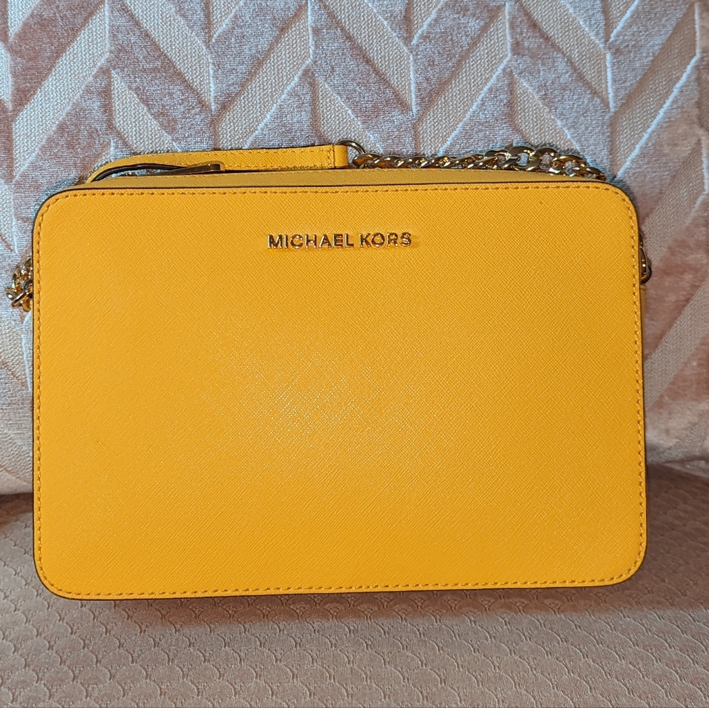 Michael Kors Crossbody Yellow